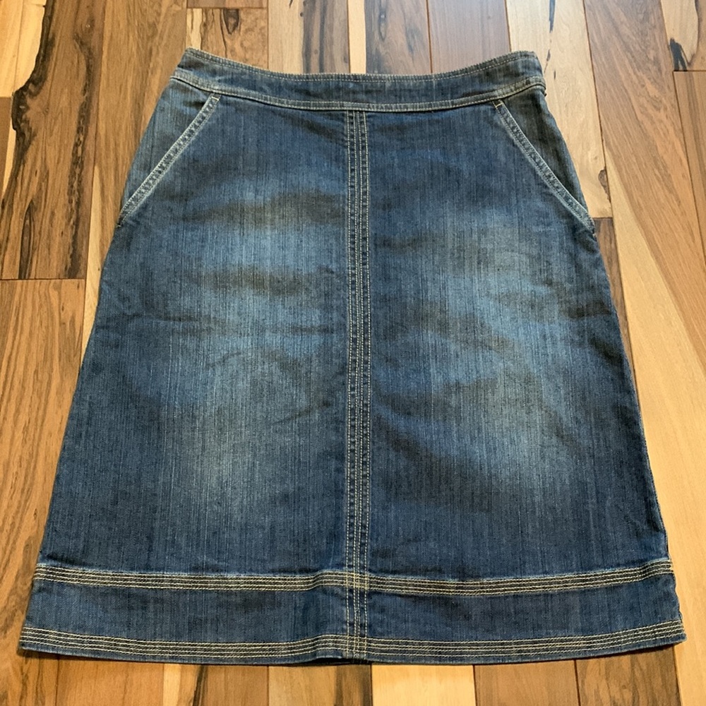 BODEN Casual Denim Jean skirt Size 4